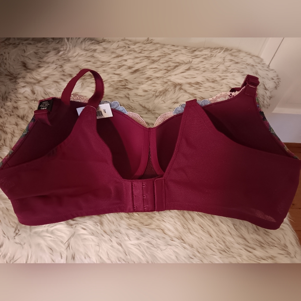 Torrid floral 40 D wireless lace lightly lined bra - Picture 3 of 5